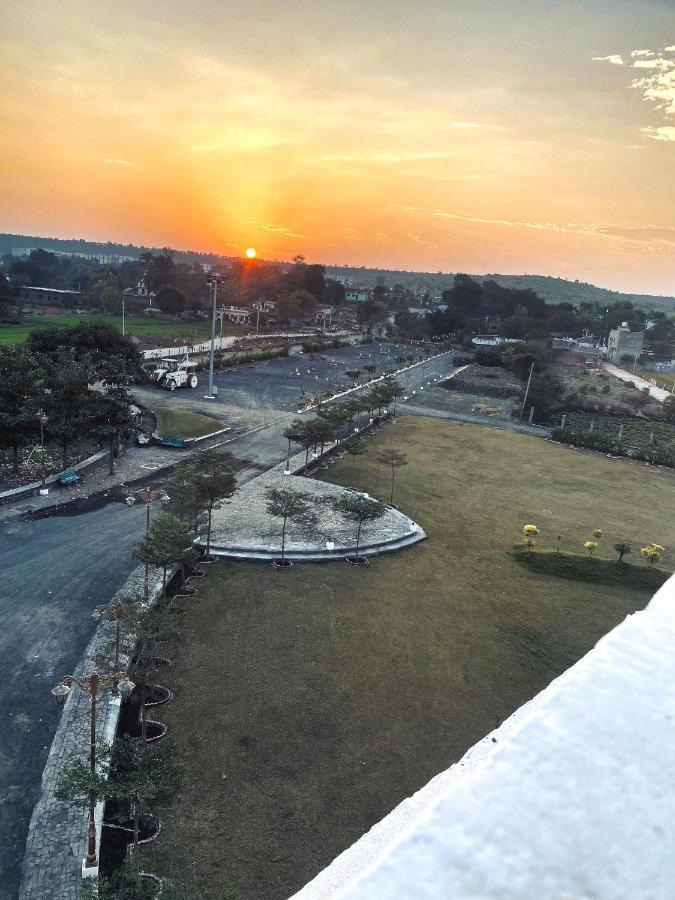 The Heritage Conventions Sagar  Luaran gambar